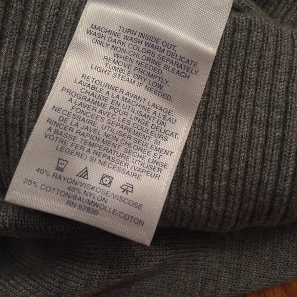 Men’s Lands’ End V Neck Sweater - Picture 6 of 8